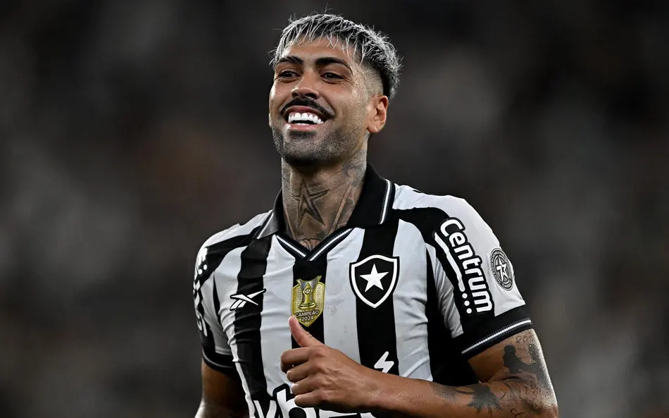 Zagueiro Barboza, do Botafogo, está na mira do Palmeiras