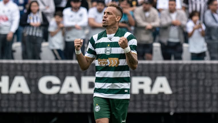 Breno Lopes, atacante do Coritiba