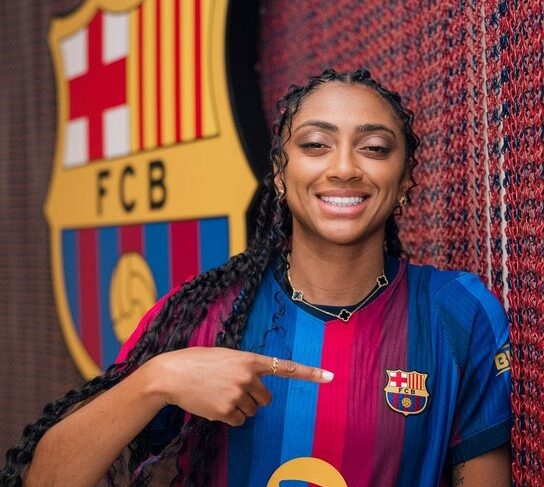 Kerolin, nova atacante do Barcelona. Brasileira entra para a história como a jogadora mais cara do país